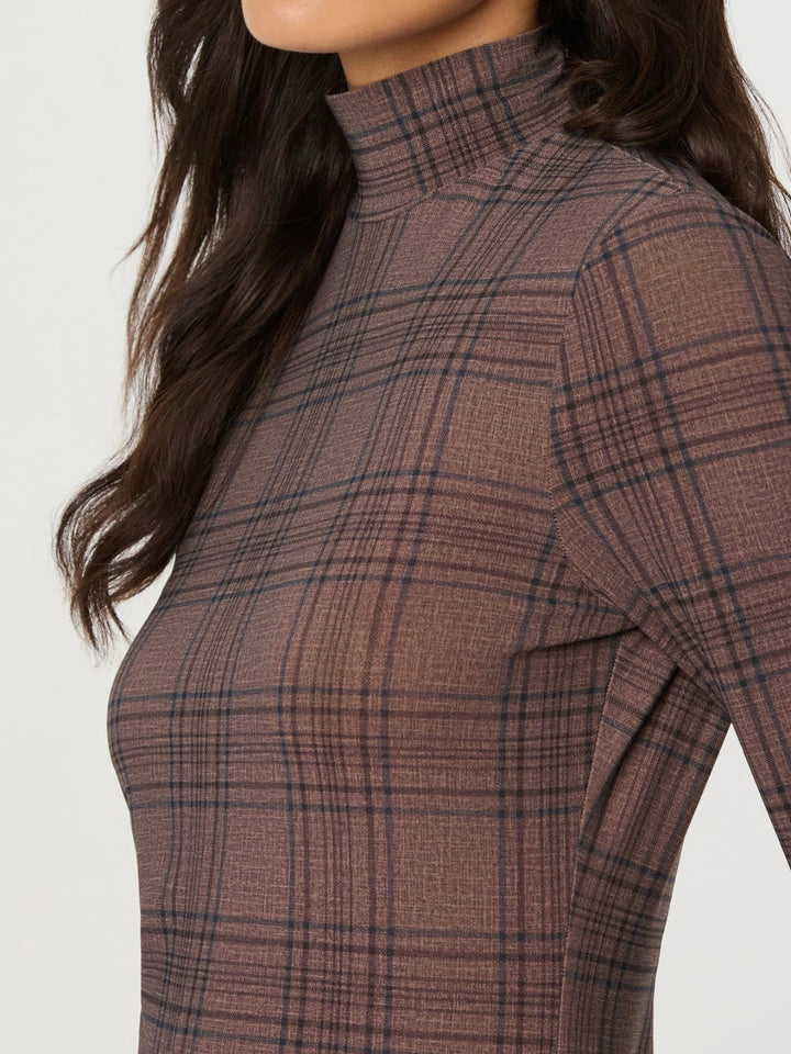 Lida Mock Turtle Neck