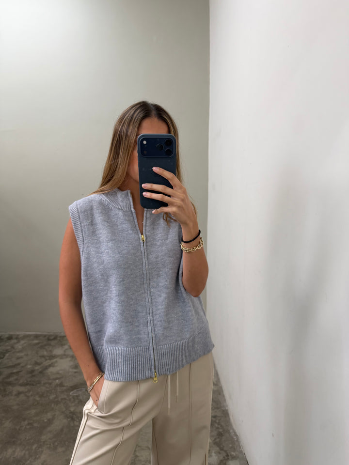 Mila Grey Top