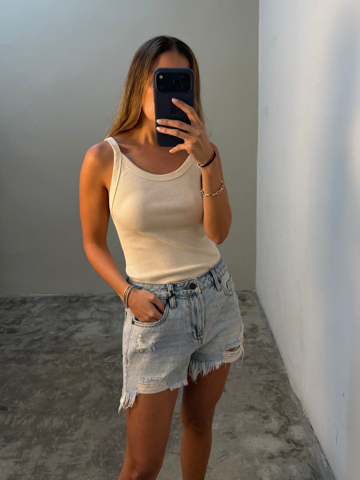 Sofie Mom Short