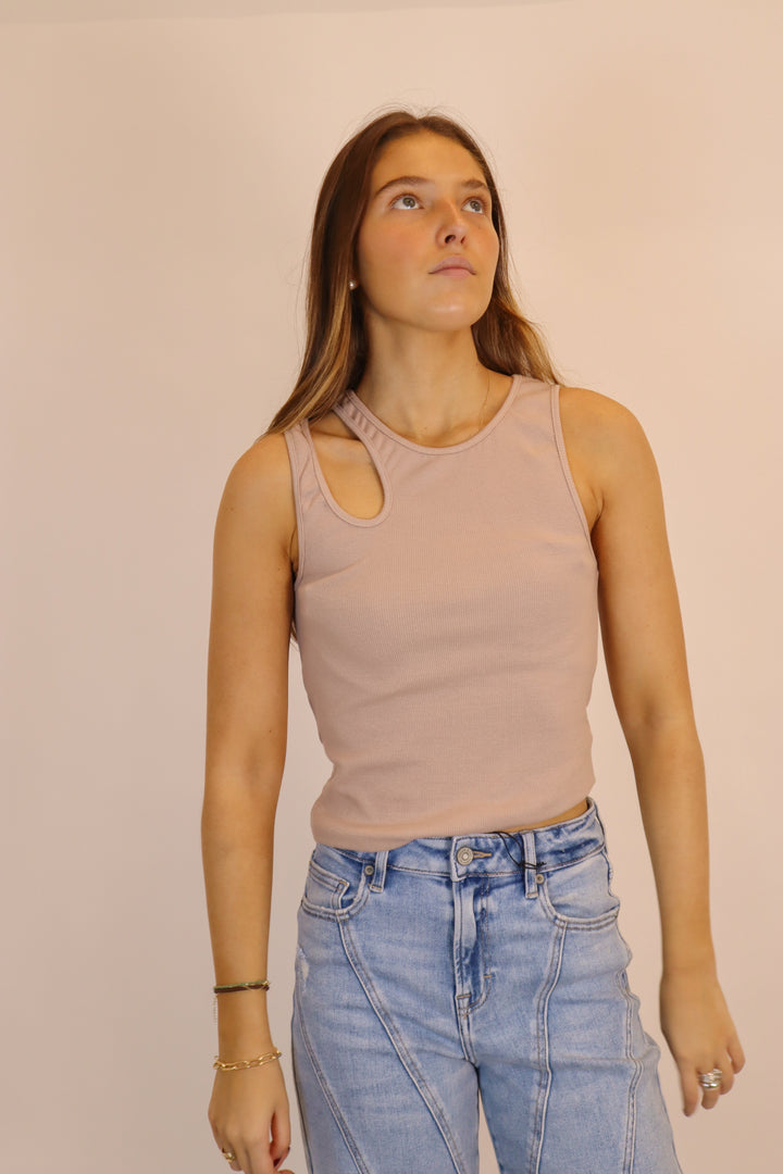 The Eiza Top